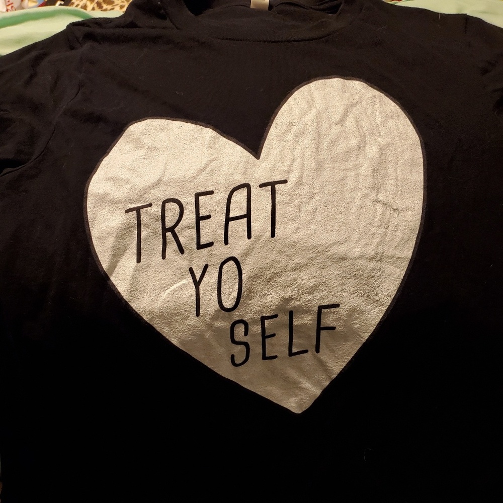 Treat yo self shirt women's small